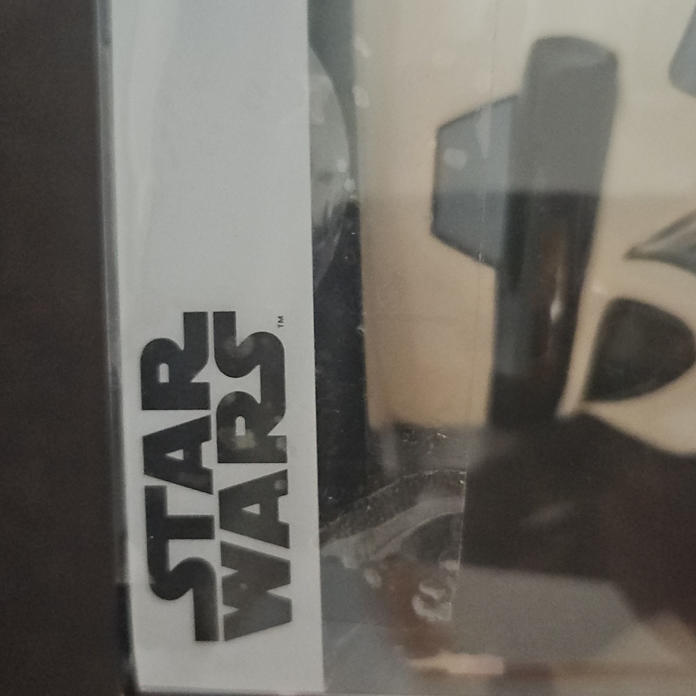 Star Wars Black and White Stormtrooper Goblet - Picture 10 of 11